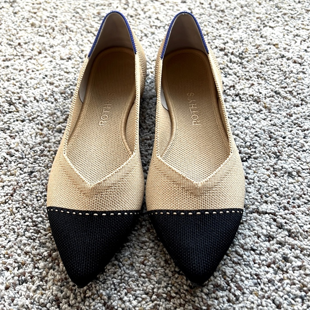 Rothy’s The Point II, camel captoe, size 9